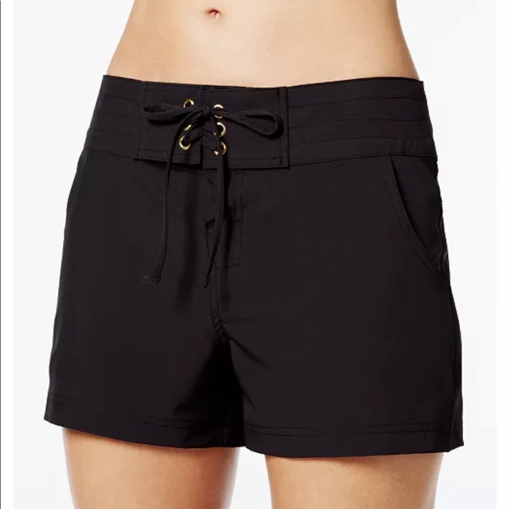 LA BLANCA Short size S